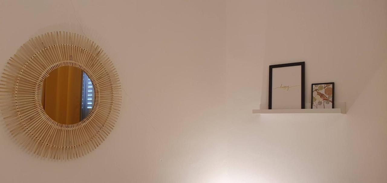 Studio Et Appartement A 2 Pas De La Cite Carcassone Kültér fotó