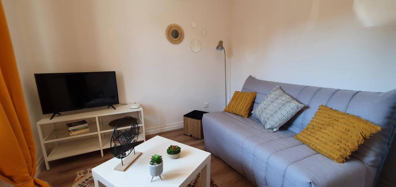 Studio Et Appartement A 2 Pas De La Cite Carcassone Kültér fotó