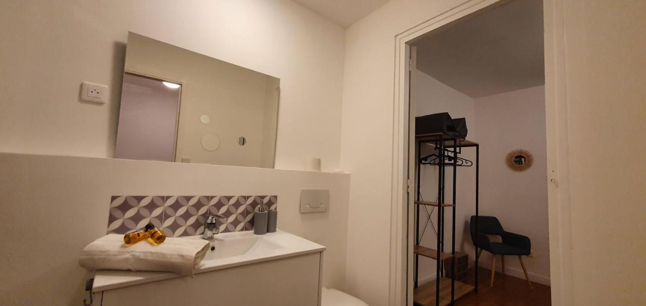 Studio Et Appartement A 2 Pas De La Cite Carcassone Kültér fotó