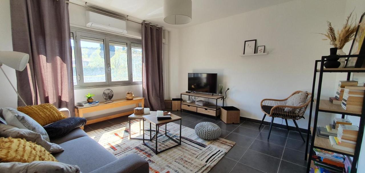 Studio Et Appartement A 2 Pas De La Cite Carcassone Kültér fotó