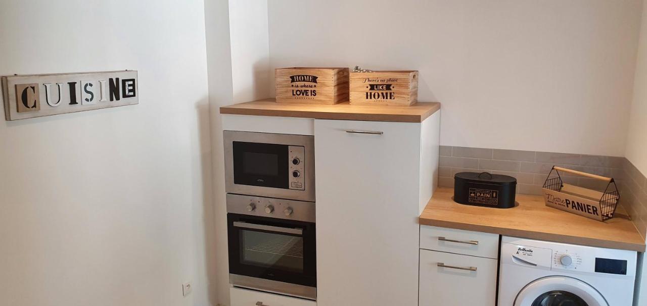 Studio Et Appartement A 2 Pas De La Cite Carcassone Kültér fotó