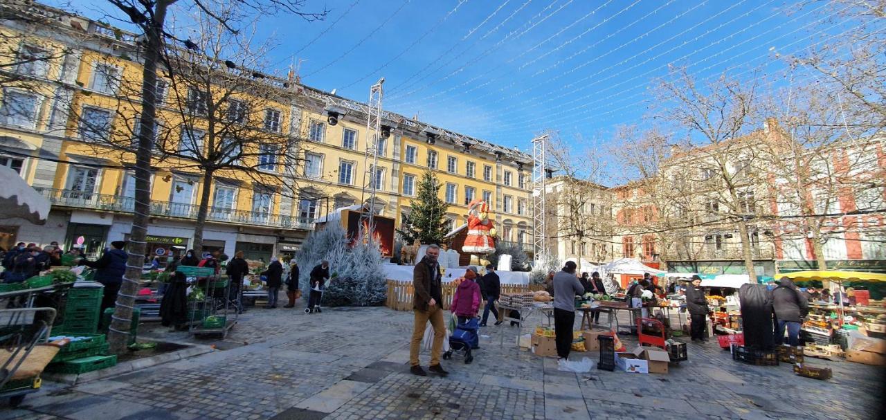 Studio Et Appartement A 2 Pas De La Cite Carcassone Kültér fotó